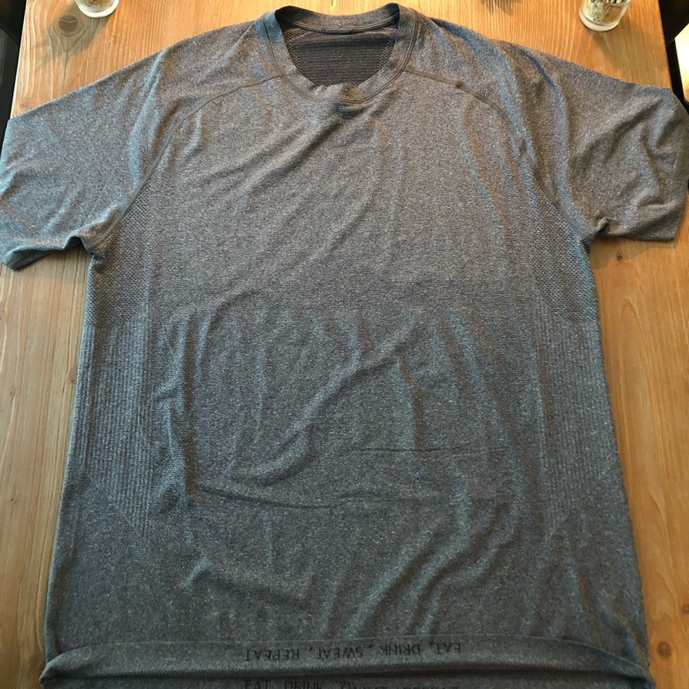 lululemon athletica Men’s Vent Tech Shirt